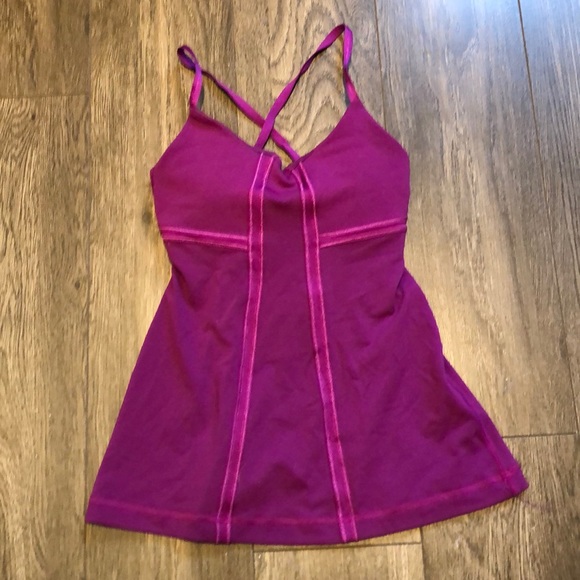 Lululemon top size 2